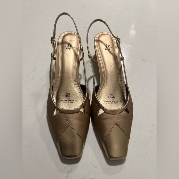 Life Stride - Jill - Strappy Pump Dress Shoes size 9.5 - Picture 1 of 12